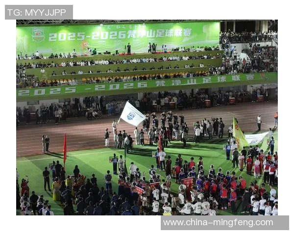 西安足球队的魅力与激情揭秘:一场关于梦想与团结的足球之旅 西安足球队的魅力与激情揭秘:一场关于梦想与团结的足球之旅